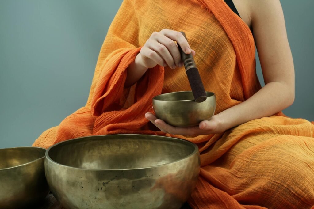 focus music using bowls for deep meditation relaxation